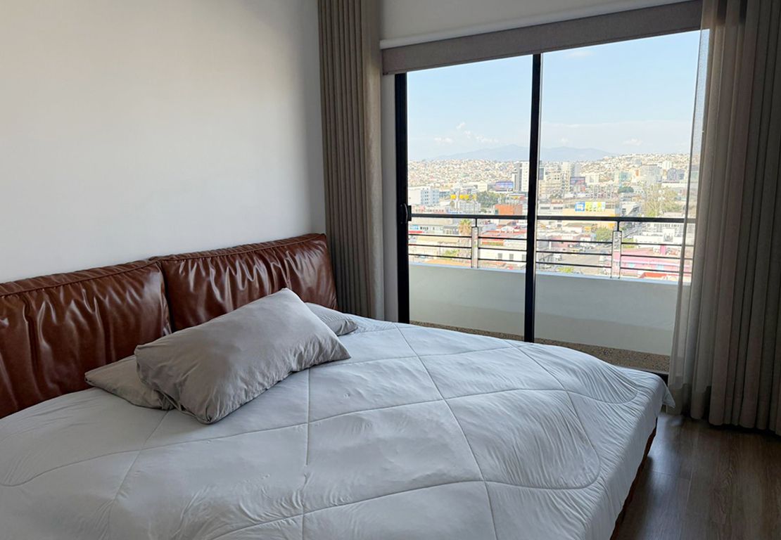 Madero (Cacho), Tijuana
