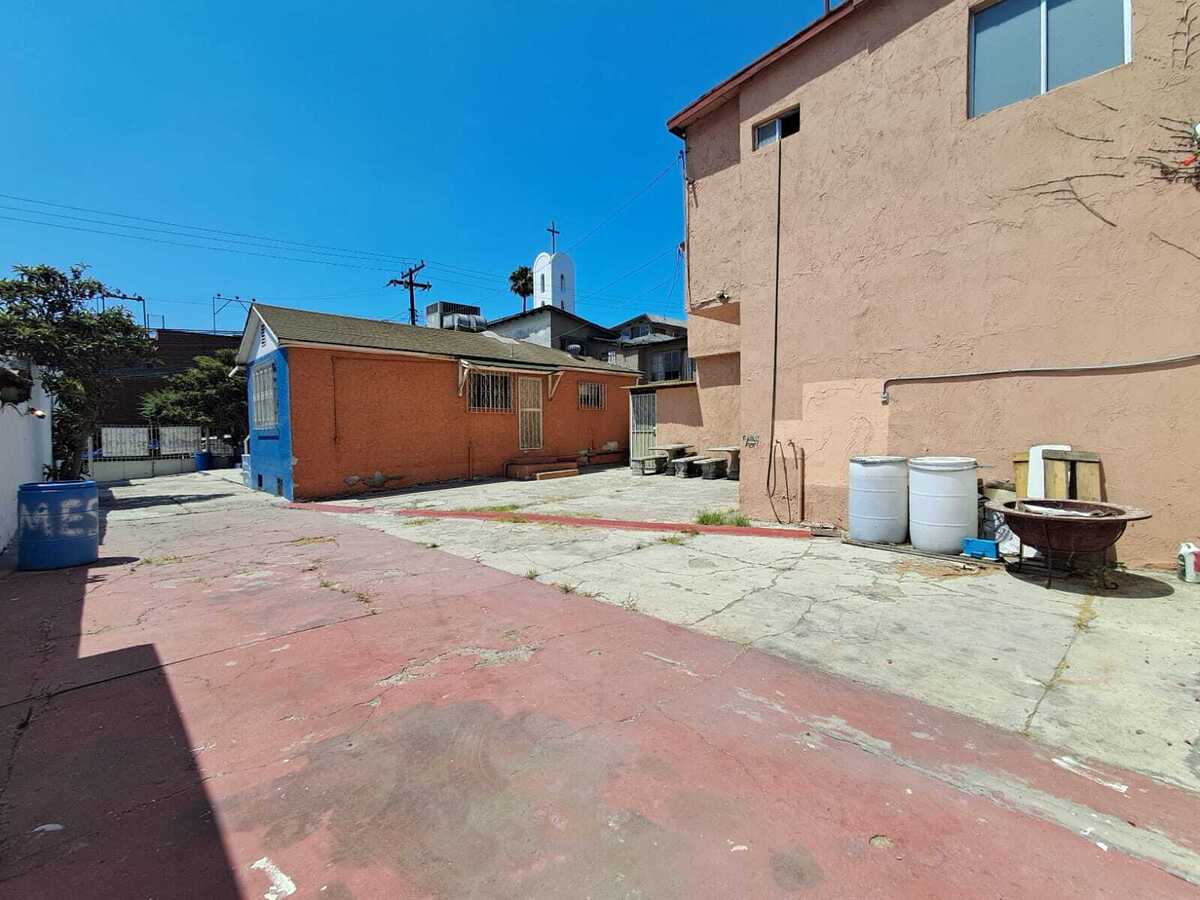 Gabilondo, Tijuana