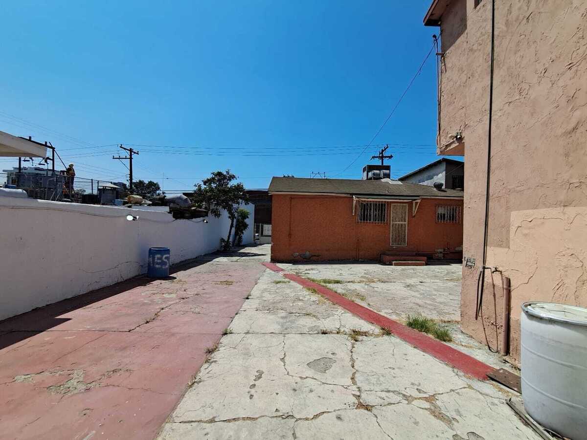 Gabilondo, Tijuana