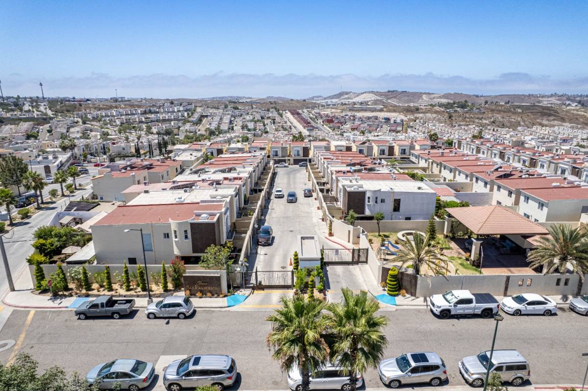 Verona, Tijuana
