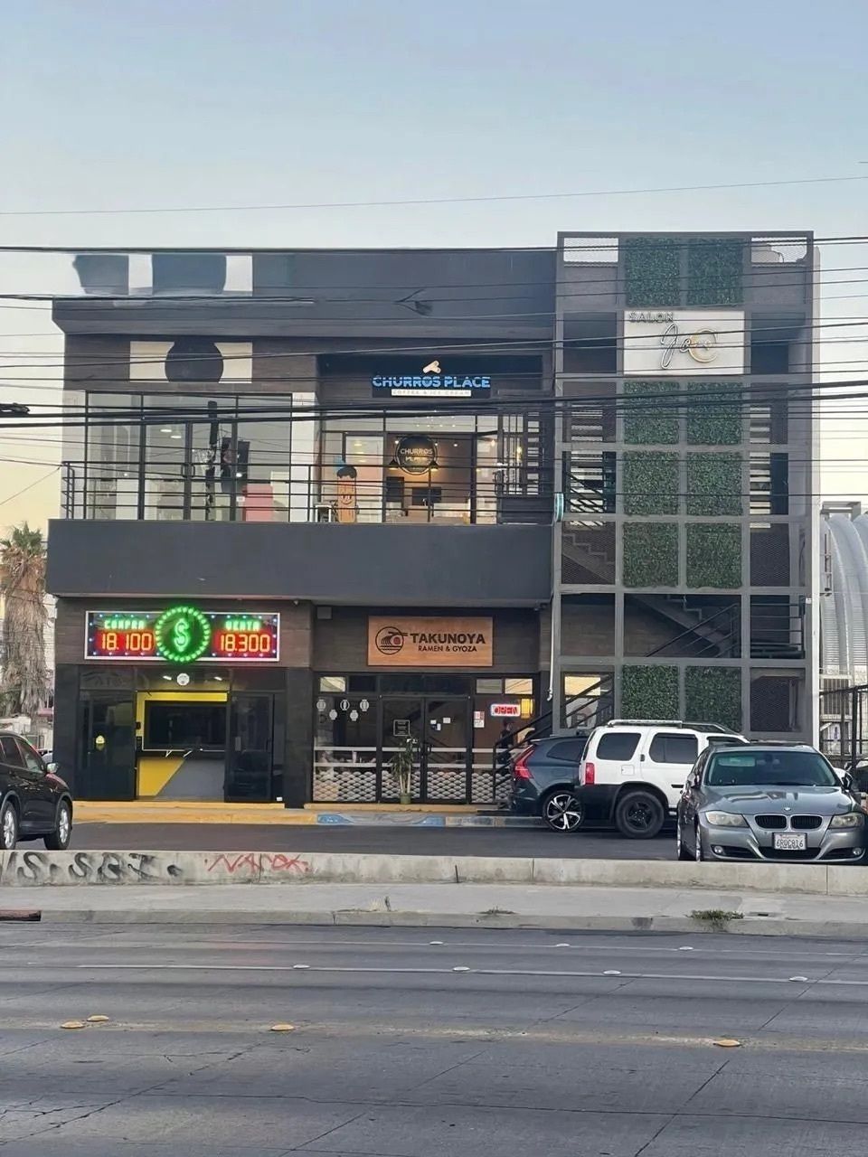 Madero (Cacho), Tijuana