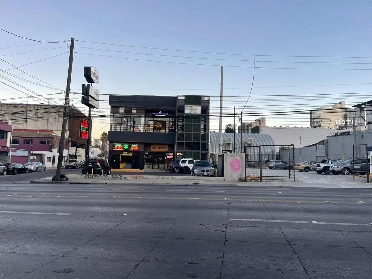 Madero (Cacho), Tijuana