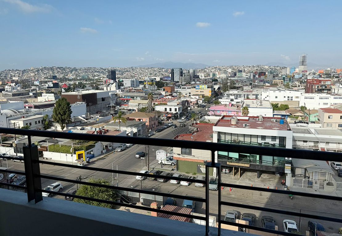 Madero (Cacho), Tijuana
