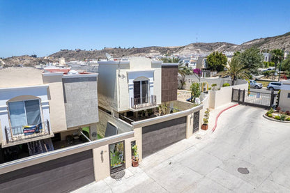 Verona, Tijuana